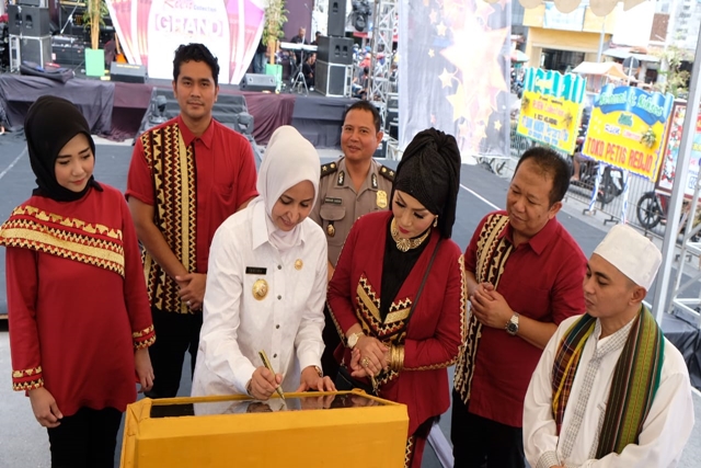 Grand Opening New Rien Collection
